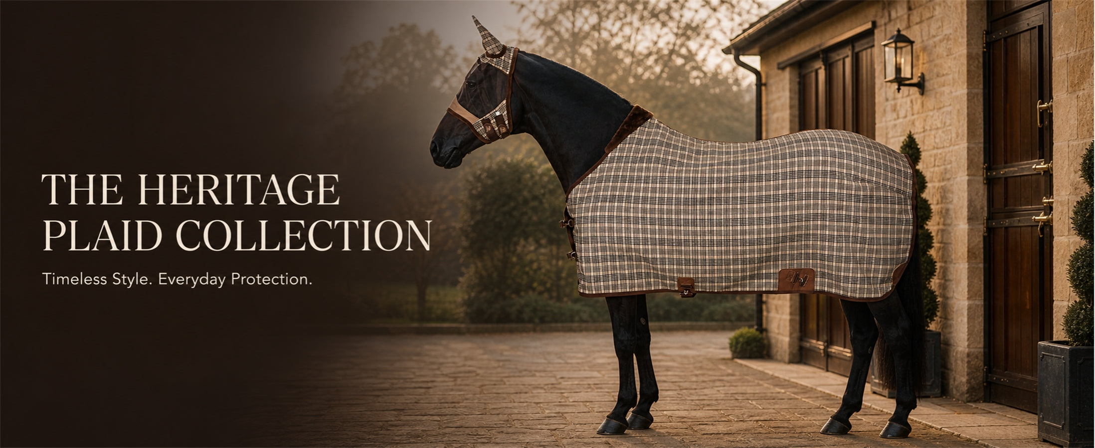 Cotton-poly plaid horse stable blanket with horse mask